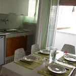 Romolo House *